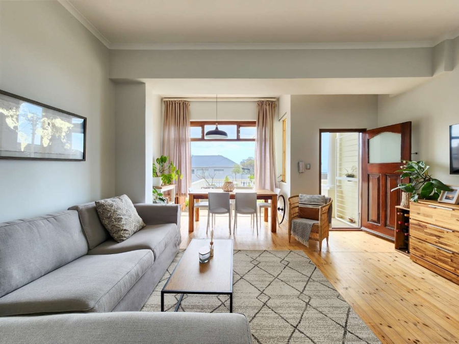 To Let 2 Bedroom Property for Rent in Sea Point Western Cape